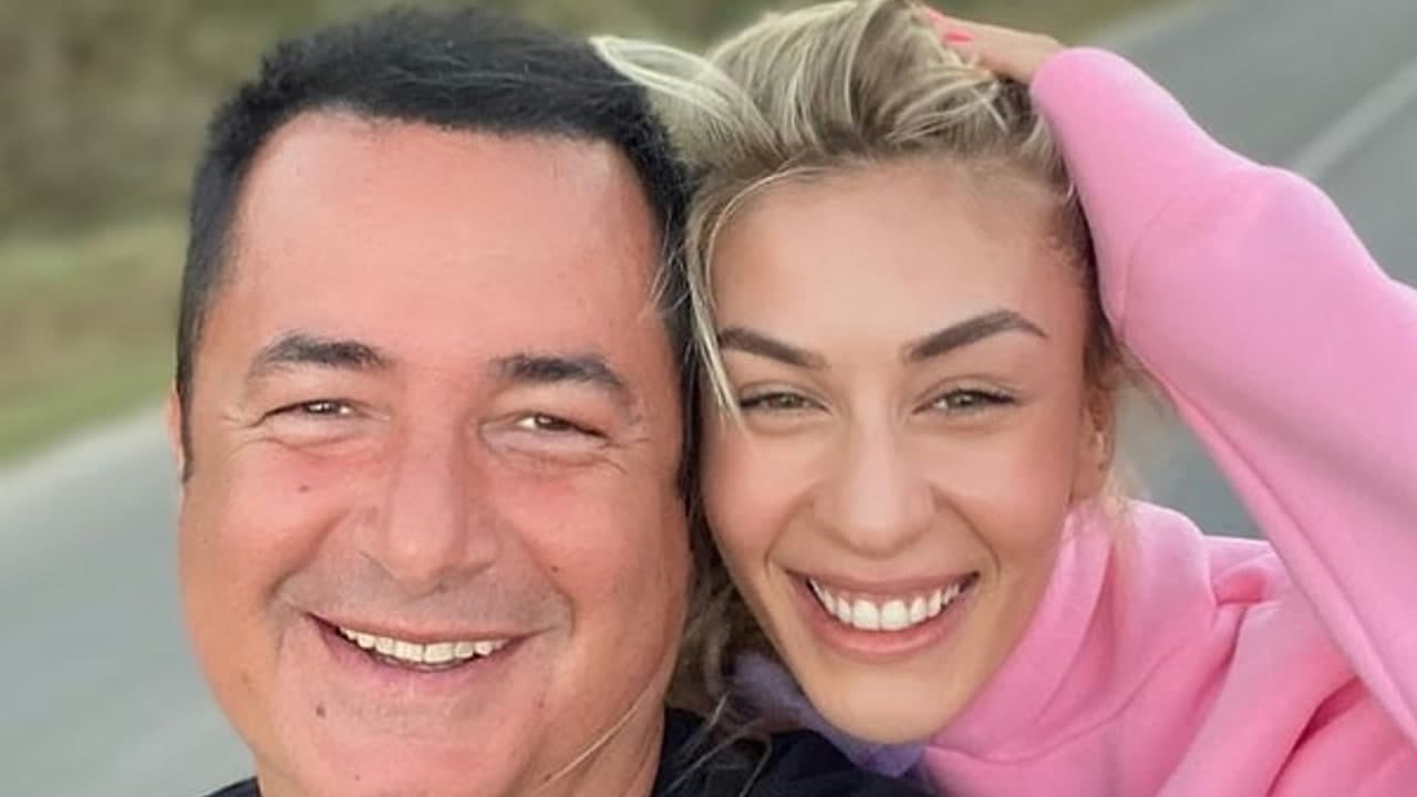Acun Ilıcalı ve Çağla Altunkaya'nın birlikte çekilmiş bir fotoğrafı