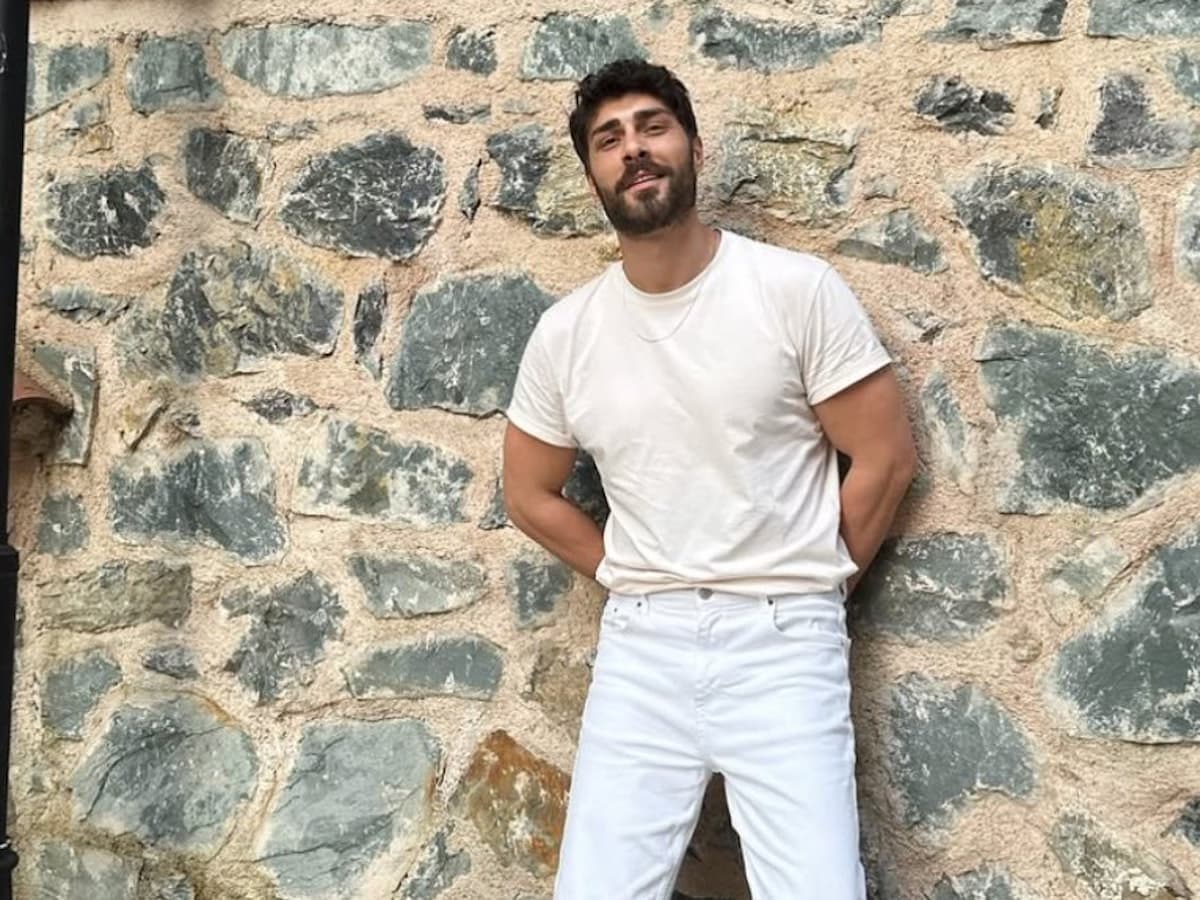Zeynep Atılgan'ın sosyal medya paylaşımı sonrası gelen yorumlar tartışma yarattı