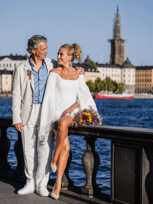 Ceyda Düvenci ve Güçlü Mete Stockholm'de nikah sonrası poz veriyor