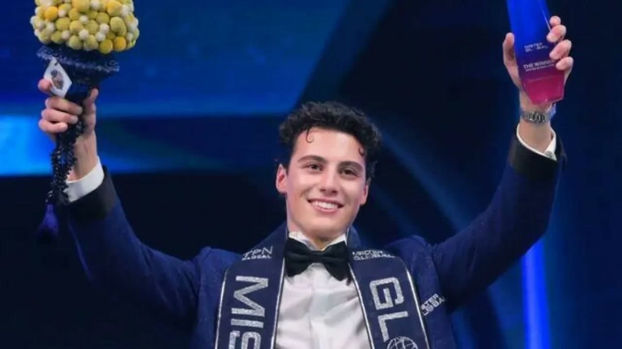 Dilhan Divrikli Mister Global 2026 birincilik ödülüyle sahnede