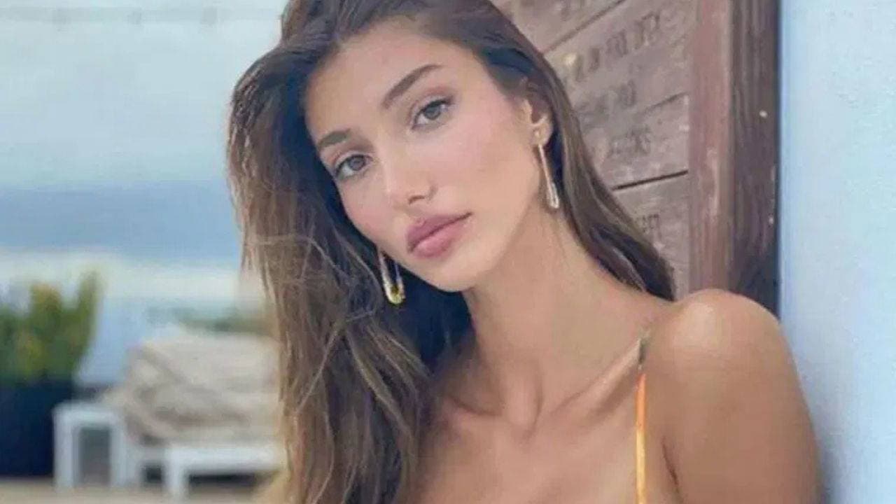 Şevval Şahin bir tatil paylaşımında