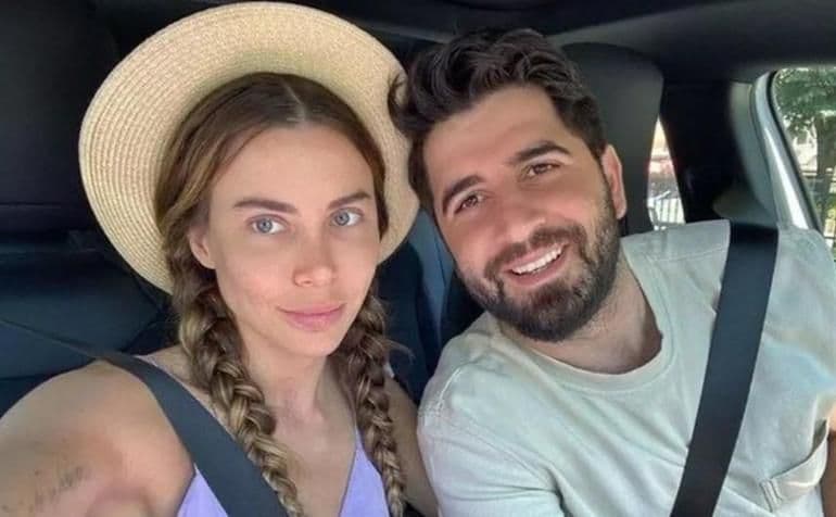 Bilal Hancı ve Esin Çepni'nin sosyal medyaya yansıyan bir selfie karesi