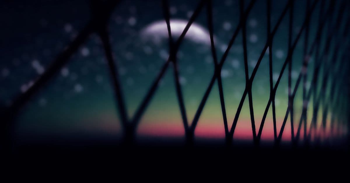 Gece gökyüzü altında huzurlu bir uyku anı