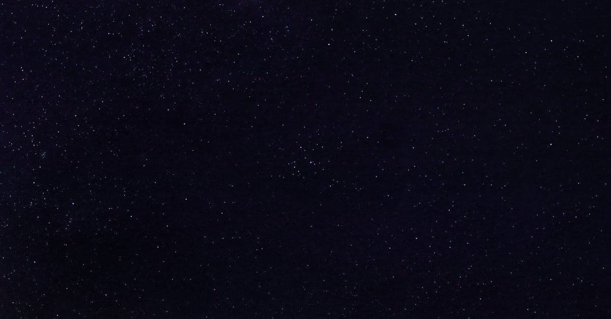 Kristaller ve gökyüzü temalı astroloji düzeni