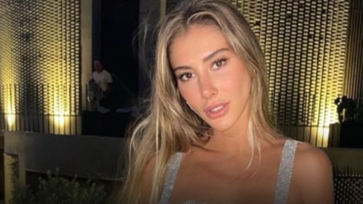 Şeyma Subaşı'nın sosyal medyada paylaştığı bir fotoğraf karesi